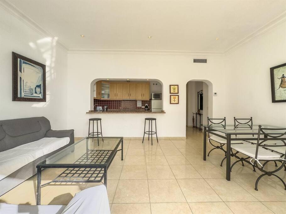 Skol 1a- 2 Bedrooms Sea Views Apartamento